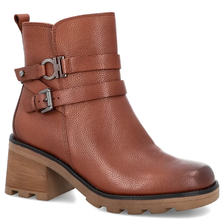 Botki na grubej podeszwie